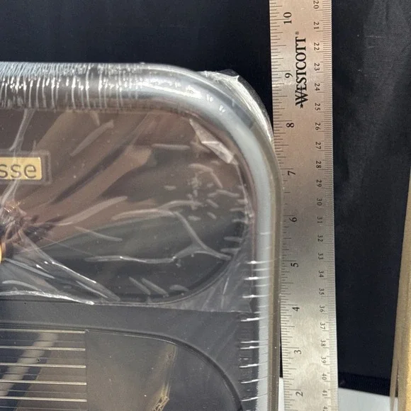 Modern Style Toilet Paper Holder, Wall Mount Bathroom Tissue Box With Shelf - Picture 6 of 8